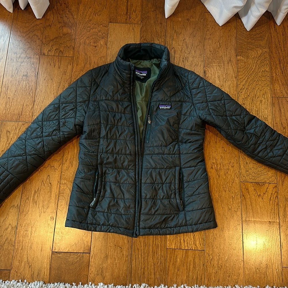 Used Like New Women’s Patagonia Coat.